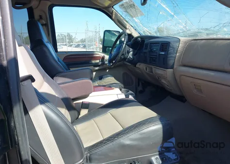 2005 Ford Excursion Eddie Bauer from USA, damaged, VIN 1FMSU45P25EA84323